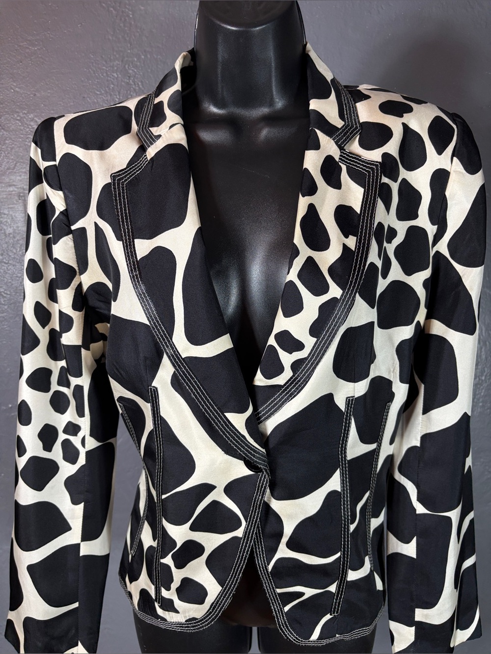 Zara ZW Collection  black & White Giraffe Print Blazer Size XL